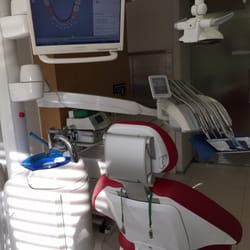 Clinica Dental Oscar Gallo Güemes - Uno de sus 6 gabinetes