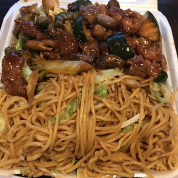 Hong Kong Express - Chow Mein, beef and broccoli, mushroom chicken - Chinese Near Me - Stanton, California