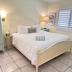 Kona Kai Resort
