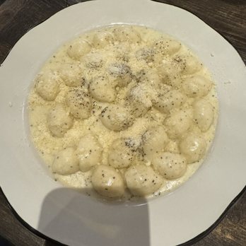 Trattoria Da Sofia - Cacio e pepe - Italian Near Me - San Diego, California Trattoria Da Sofia - Cacio e pepe - Italian Near Me - San Diego, California