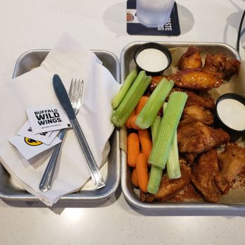Buffalo Wild Wings - Chicken Wings Near Me - Easton, Pennsylvania Buffalo Wild Wings - Chicken Wings Near Me - Easton, Pennsylvania