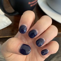 I Love Nail - Day 16. It still looks great. Obviously you can see that my nails have grown out, but they haven't chipped yet!