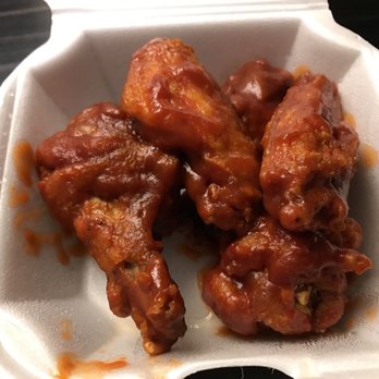 Duff's Famous Wings - American Near Me - Amherst, New York Duff's Famous Wings - American Near Me - Amherst, New York