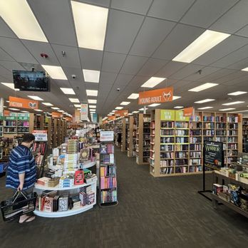 2nd & Charles - Used Bookstore Near Me - Roswell, Georgia 2nd & Charles - Used Bookstore Near Me - Roswell, Georgia