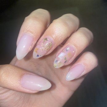 Hands Down - Nail Salons Near Me - Claremont, California