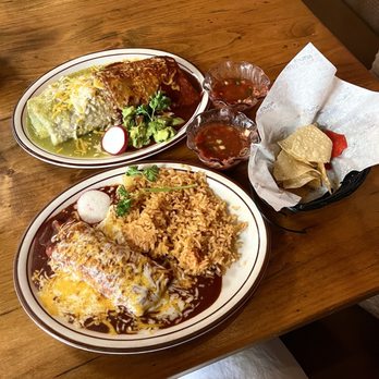 Avilas El Ranchito - Traditional Carnitas Burrito & Beef Enchiladas (ig: @cravingswithcat) - Mexican Near Me - Costa Mesa, California Avilas El Ranchito - Traditional Carnitas Burrito & Beef Enchiladas (ig: @cravingswithcat) - Mexican Near Me - Costa Mesa, California