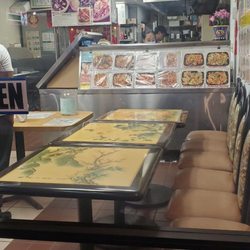 Wah Shing Chinese Food - Waiting for order