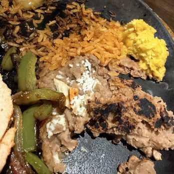 The Mexicano - Burnt on the bottom of the fajita plate - Mexican Near Me - Chandler, Arizona