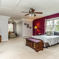 Santina Tadduni - Coldwell Banker - Large Second Floor Bedroom