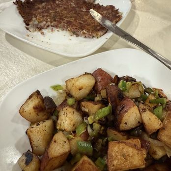 Kosta's Cafe - Home fries with fresh green pepper & onion along with their awesome corned beef hash - Breakfast & Brunch Near Me - Spencer, Massachusetts
