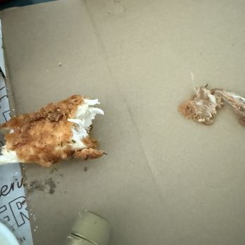 Bruxie - Plastic found in my chicken!!!!!! - Chicken Shop Near Me - Long Beach, California