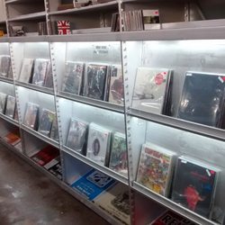 Urban Safari Vintage Store - Hundred of new pressings!