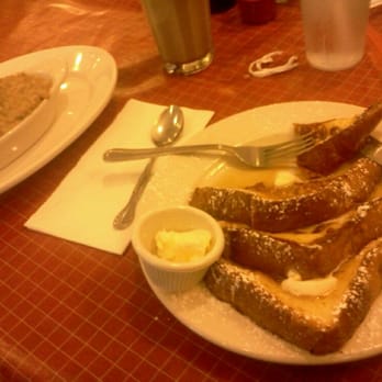 Sweet Maple Cafe - French toasts + biscuits w/ sausage gravy - American Near Me - Chicago, Illinois Sweet Maple Cafe - French toasts + biscuits w/ sausage gravy - American Near Me - Chicago, Illinois