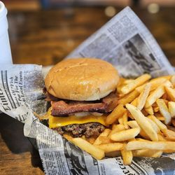 Woodland Burgers & Wings - Smokey Applewood Bacon Burger.