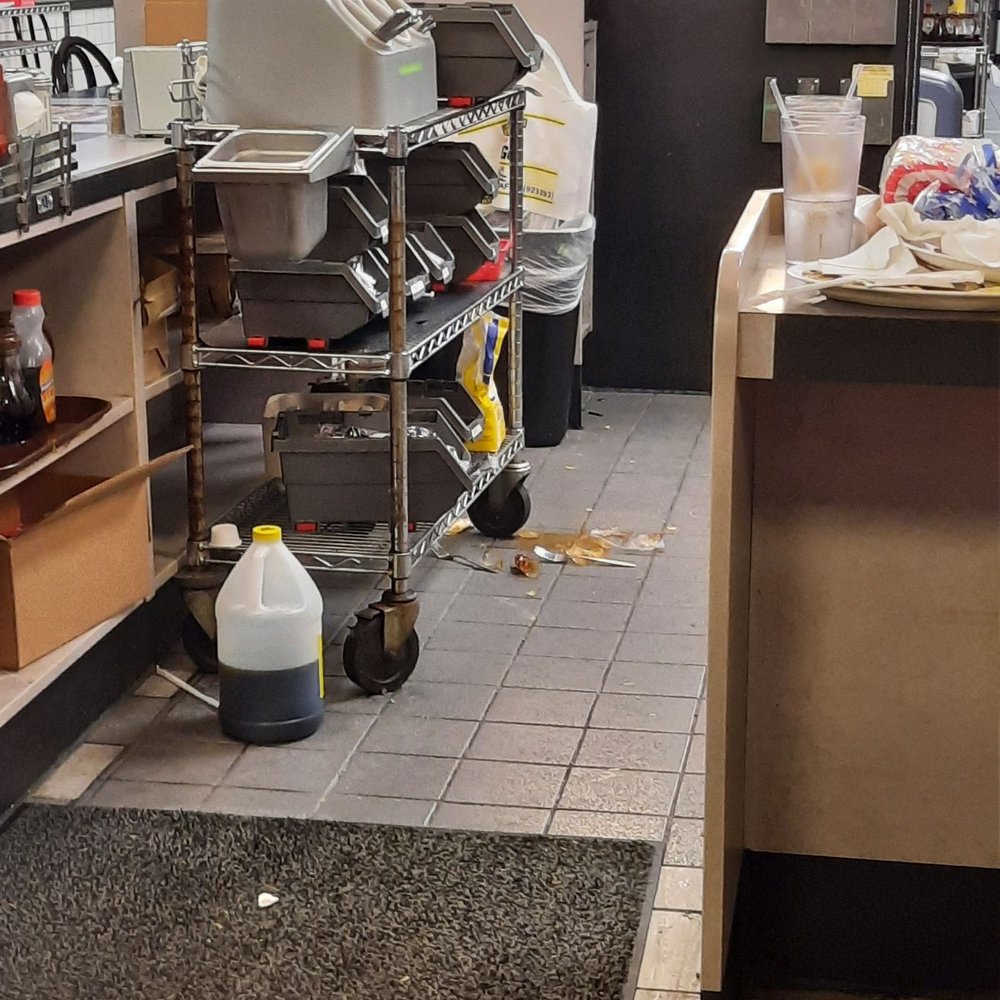 Waffle House - What a mess - American Near Me - Washington, Pennsylvania Waffle House - What a mess - American Near Me - Washington, Pennsylvania