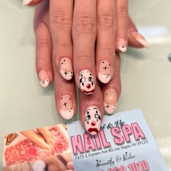 Mimi & Vy Nail Spa - Almond shaped Clown Gel Manicure