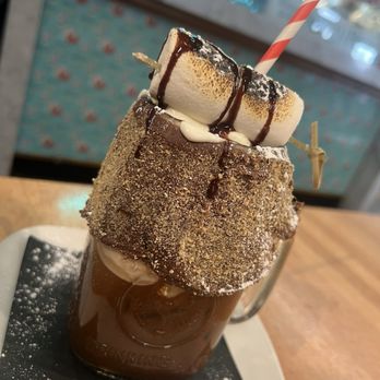 Brownstone Pancake Factory - Breakfast & Brunch Near Me - Englewood Cliffs, New Jersey