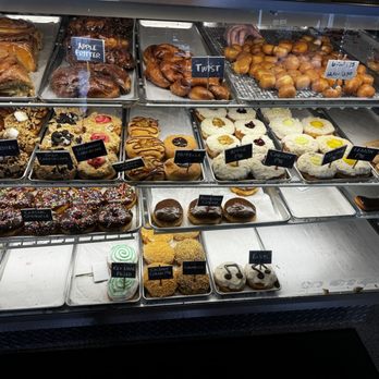 Hurts Donuts - Donuts Near Me - Bettendorf, Iowa