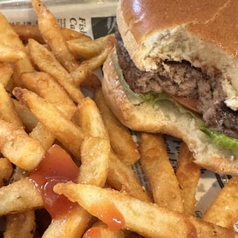 Cape Charles Brewing Company - Burger - Breweries Near Me - Cape Charles, Virginia Cape Charles Brewing Company - Burger - Breweries Near Me - Cape Charles, Virginia
