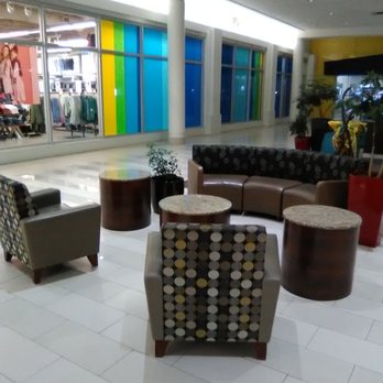 Poughkeepsie Galleria - Love the Poughkeepsie Galleria Mall's rest areas that are so inviting to chat with your friends when taking a shopping break! - Shopping Centers Near Me - Poughkeepsie, New York