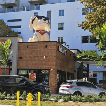 Raising Cane's Chicken Fingers - Outside view - Fast Food Near Me - Miami, Florida Raising Cane's Chicken Fingers - Outside view - Fast Food Near Me - Miami, Florida
