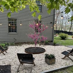 The Saltbox Greenport - Private garden/sitting area backyard