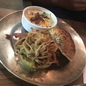 Eureka! - American Near Me - Bakersfield, California