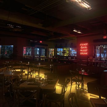 Negroni Weston - Inside - Bars Near Me - Weston, Florida Negroni Weston - Inside - Bars Near Me - Weston, Florida