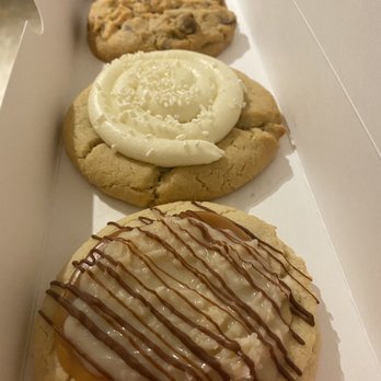 Crumbl - Winston-Salem - Bakeries Near Me - Winston-Salem, North Carolina