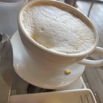 Le Cafe Du Val - Yummy but cold big cappuccino - Cafes Near Me - Henderson, Nevada