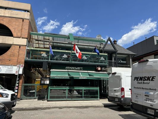 Hemingway's Restaurant and Bar by null