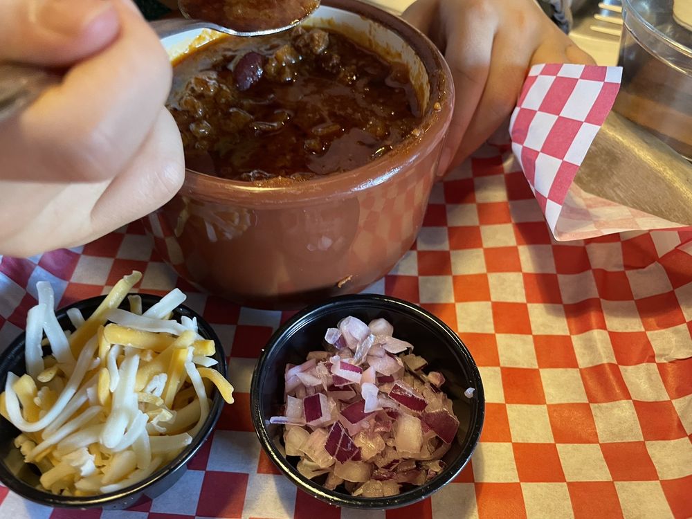 THE CASTLEROCK PUB TEMP. CLOSED Updated October 2024 21 Photos