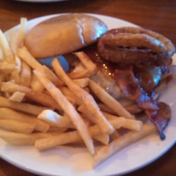 Coronado Brewing - Mermaid Red BBQ Burger - Brewpubs Near Me - Coronado, California