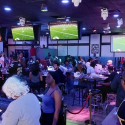Crowne Sports Bar & Lounge - Catch All The Games Here!