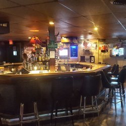 Harley's Tavern - View of the bar.  It was busier than this picture shows.