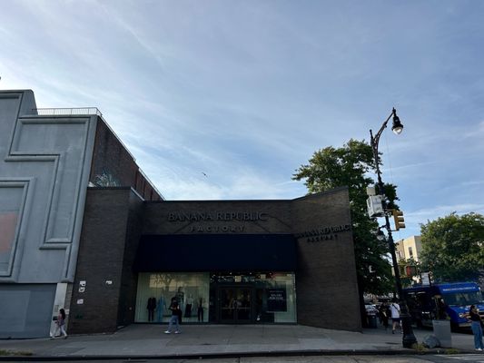Banana Republic Factory Store by null