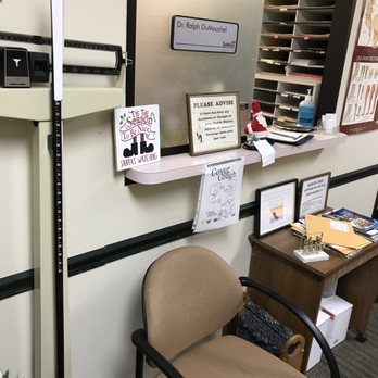 Ralph J DuMouchel, DC - Lobby - Chiropractors Near Me - Walnut Creek, California Ralph J DuMouchel, DC - Lobby - Chiropractors Near Me - Walnut Creek, California