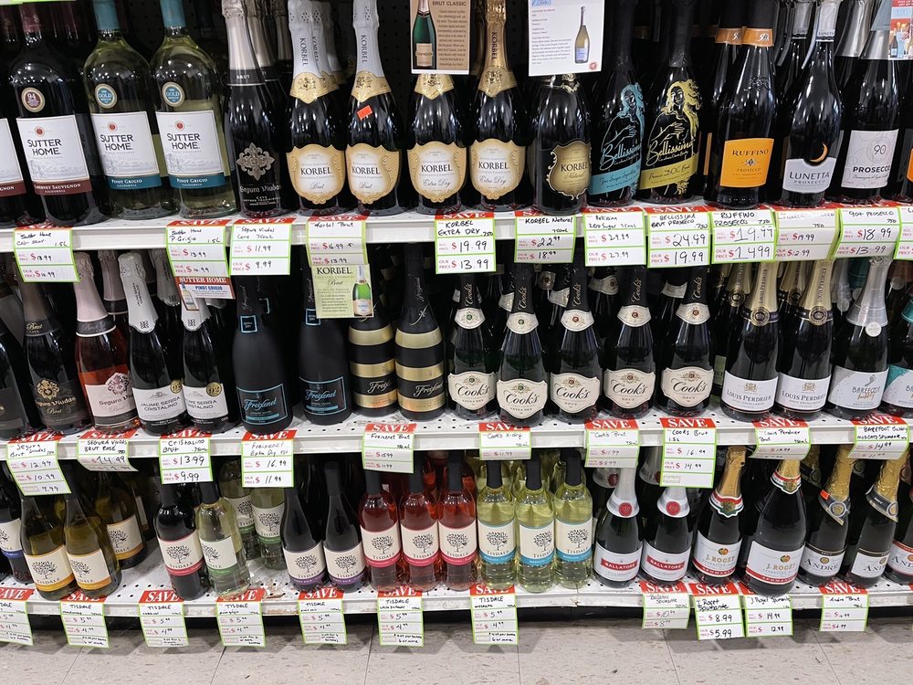 BLOOMFIELD DISCOUNT LIQUORS Updated September 2024 161 Photos 29