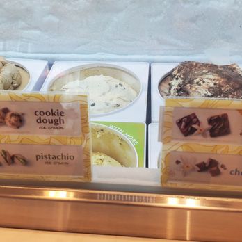 Häagen-Dazs - Store only flavor - Ice Cream & Frozen Yogurt Near Me - Miami, Florida Häagen-Dazs - Store only flavor - Ice Cream & Frozen Yogurt Near Me - Miami, Florida