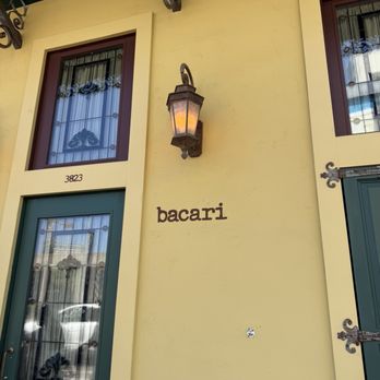 Bacari North Park - Outdoor entrance - Breakfast & Brunch Near Me - San Diego, California
