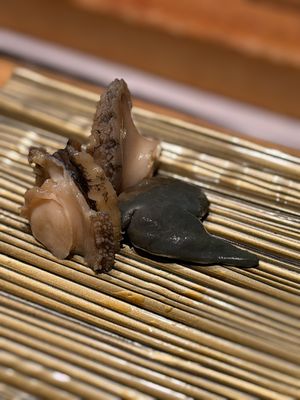 Manten Sushi Nihonbashi by null