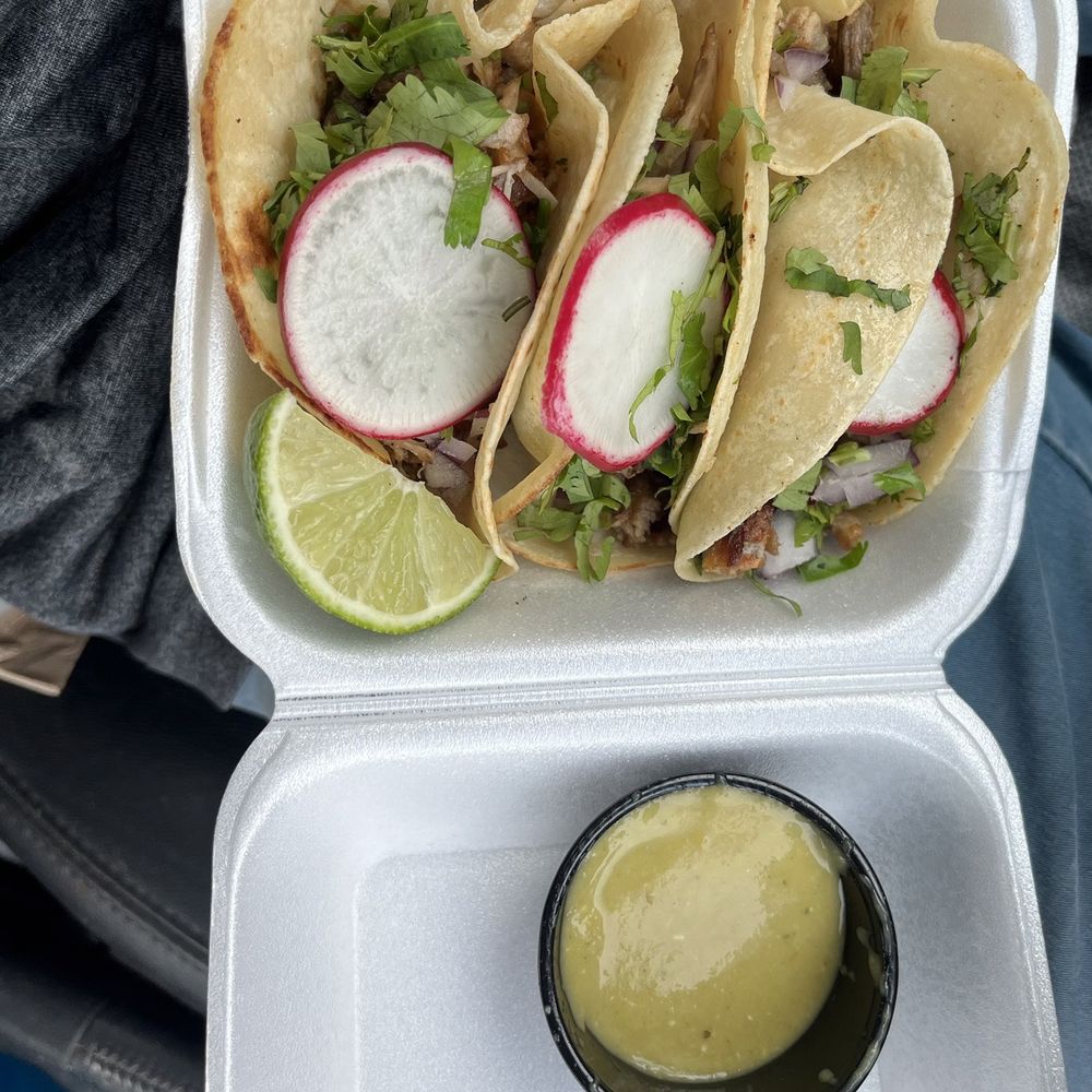 Carnitas tacos