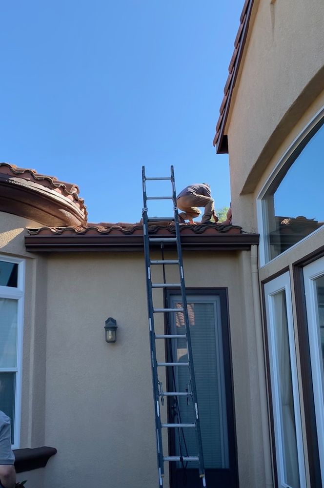 Slide of Gates Roofing