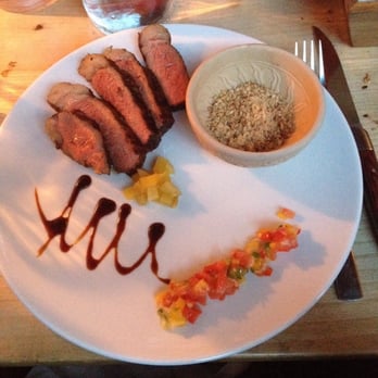 La Cacerola - Staartstuk vd BBQ met mango chutney paprika vinaigrette - Brazilian Near Me - Amsterdam, New Hampshire La Cacerola - Staartstuk vd BBQ met mango chutney paprika vinaigrette - Brazilian Near Me - Amsterdam, New Hampshire