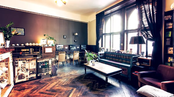 Sir Toby's Hostel by null