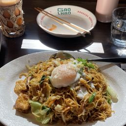 Garlicky tofu noodles