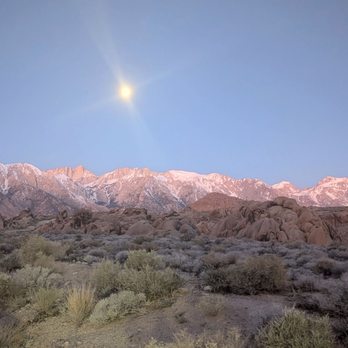 Mobius Arch Loop Trail - Hiking Near Me