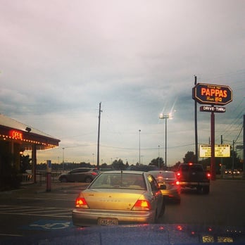 Pappas Bar-B-Q - The long drive thru line for breakfast on a rainy Houston morning. - Barbeque Near Me - Houston, Texas Pappas Bar-B-Q - The long drive thru line for breakfast on a rainy Houston morning. - Barbeque Near Me - Houston, Texas