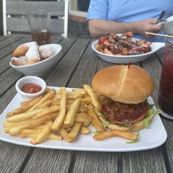 Ruby Sunshine Charleston Downtown - Fried Chicken Sandwich (sweet heat) - Breakfast & Brunch Near Me - Charleston, South Carolina Ruby Sunshine Charleston Downtown - Fried Chicken Sandwich (sweet heat) - Breakfast & Brunch Near Me - Charleston, South Carolina