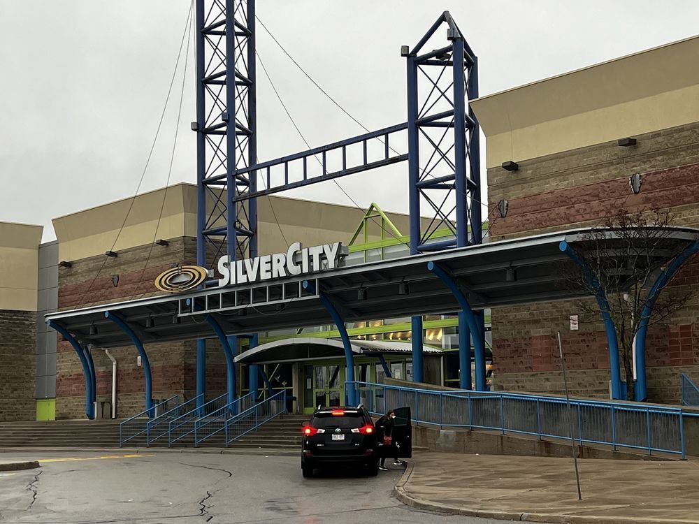 SILVERCITY BURLINGTON CINEMAS Updated November 2024 16 Photos & 10